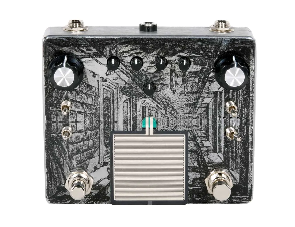 Ezhi & Aka The Tape T Pedal