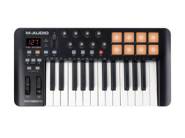 M-Audio_Oxygen25MKIV_01.jpg