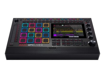 Akai_MPC_Live_III_N13-10584_02.jpg