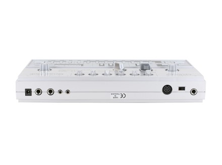 【美品】Cyclone TT-303 Bass-Bot sddefault.jpg