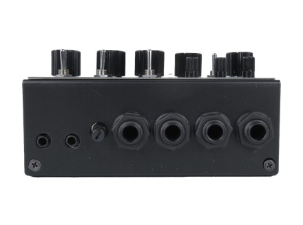 DSM & Humboldt Simplifier Bass Station