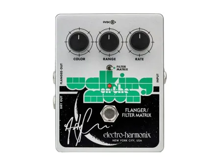 EHX Walking On The Moon Analog Flanger Pedal