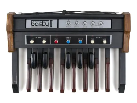 Basky II MX-150 Analog Bass Synthesizer and Pedals Basky II MX-150 Analog Bass Synthesizer and Pedals