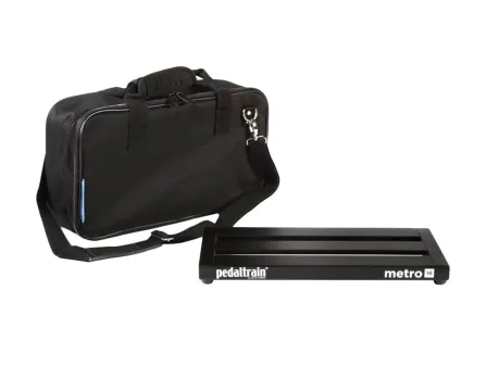 Metro 16 SC Pedalboard with Soft Case Metro 16 SC Pedalboard with Soft Case