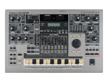 MC-505 Groovebox / Workstation