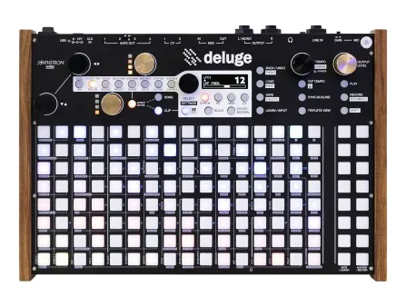 Synthstrom Deluge Groovebox + Sequencer