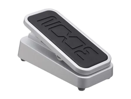 Zoom FP02M External Expression Pedal Zoom FP02M External Expression Pedal