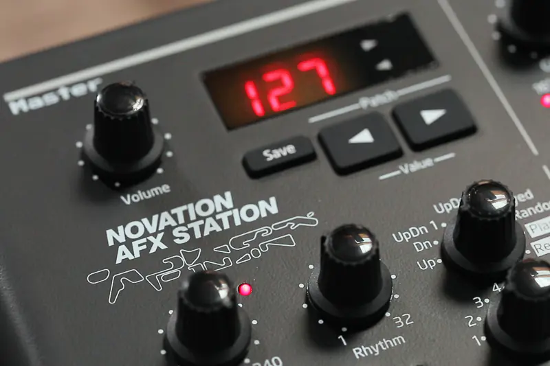 AFX-Bass-Station-Signal-4.webp