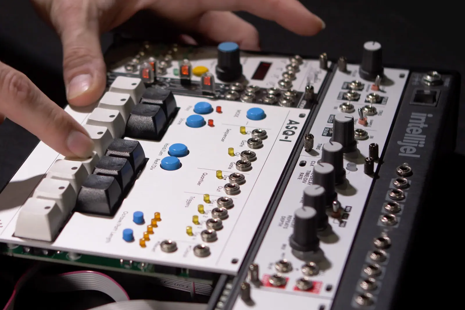 ALM Busy Circuit PE-1 モジュラー ALM Busy Circuits