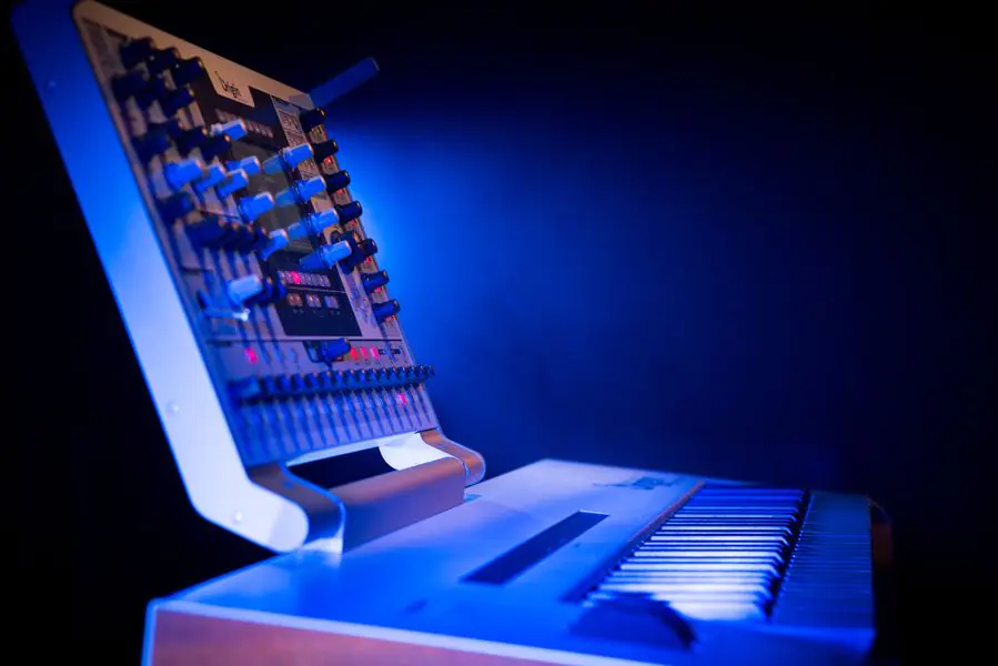 Arturia Minifreak Hybrid Polyphonic Synthesizer Review