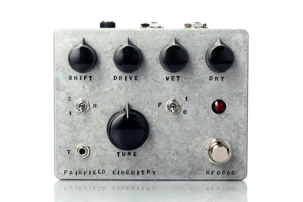 新品 未使用 Fairfield Circuitry Roger that Fairfield Circuitry Roger That! Radio Distortion + Fuzz Pedal