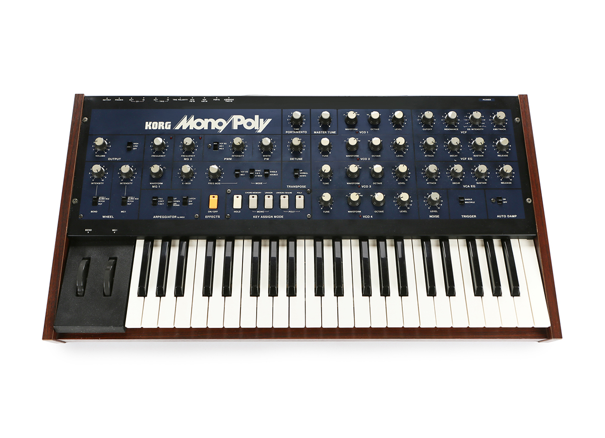 The Korg Mono/Poly, featuring a similar paraphonic architecture as the Matriarch.